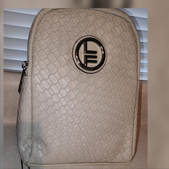 London Fog Broadway - Picture 2 of 3